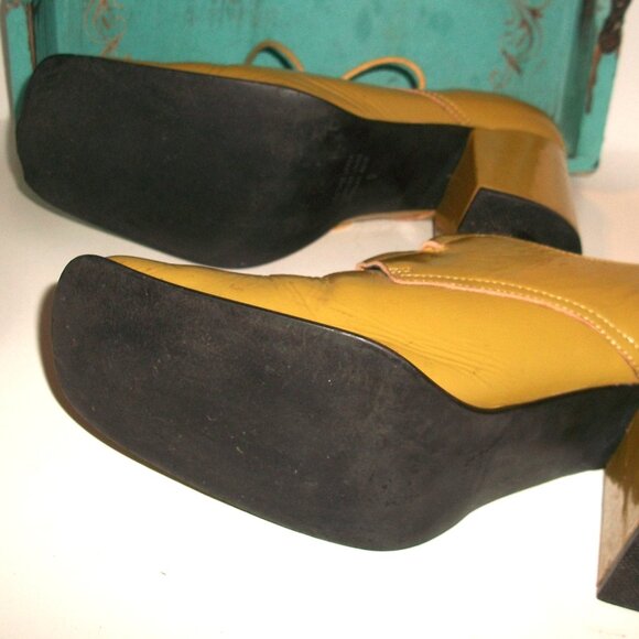 Intentionally Blank L.A. Mustard-Patent Square Toe Lace Up Block Heel Pumps FAB! - Picture 10 of 11